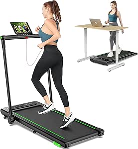 tapis roulant pliable avec femme qui cours