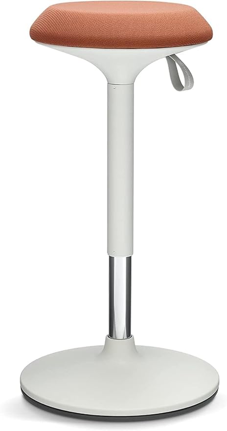 tabouret inclinable et assis debout
